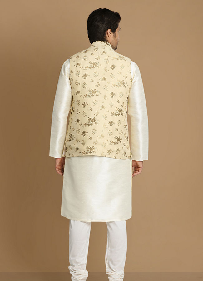 alt message - Manyavar Men Biege Floral Print Kurta Jacket Set image number 2